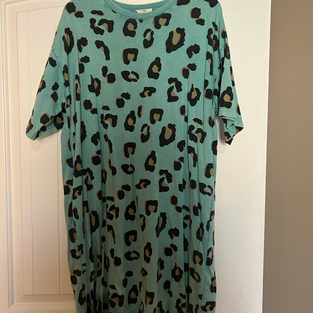 Easel Teal Leopard Print Dress